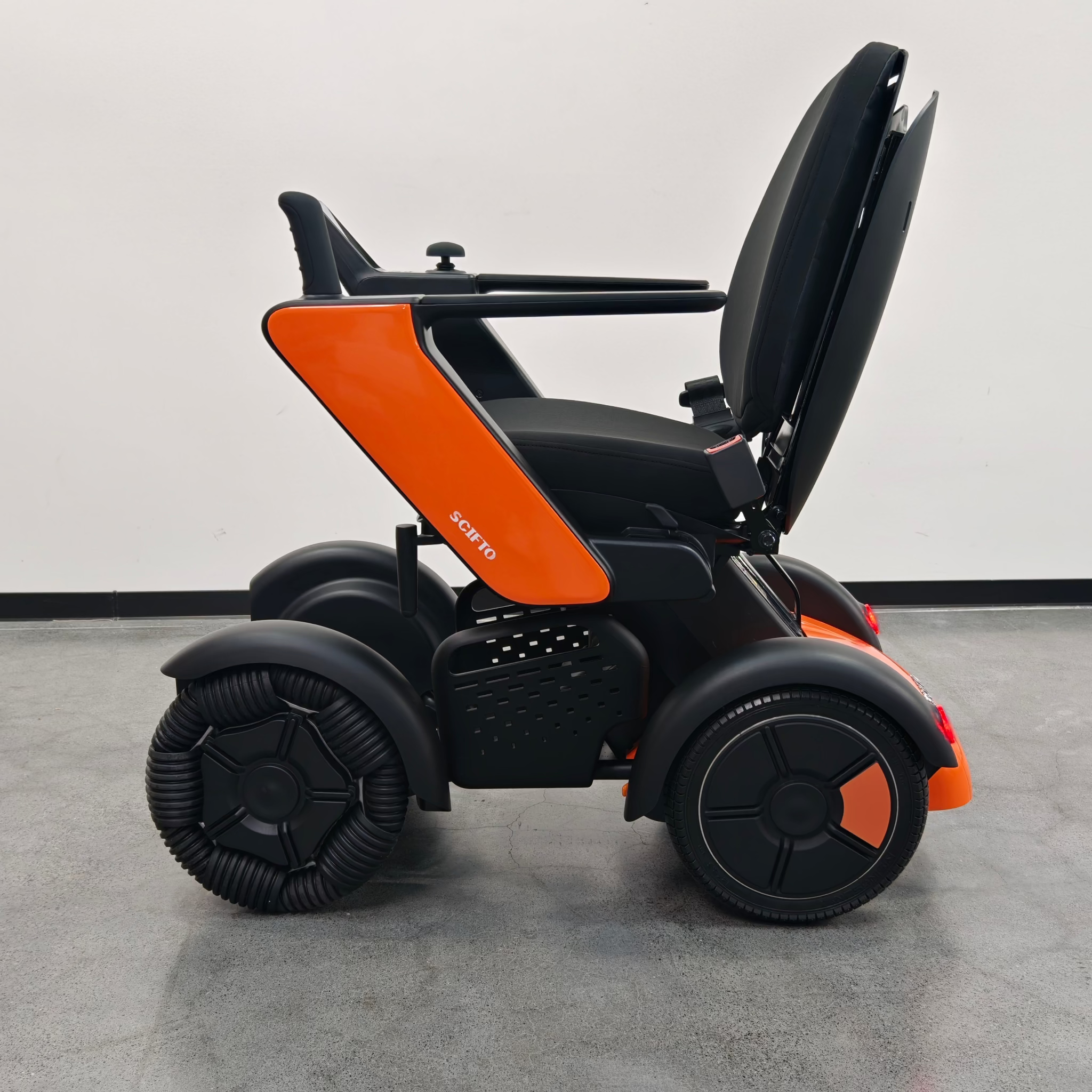 SCIFTO S300 SE Elektrorollstuhl 57 cm – 18 km Reichweite