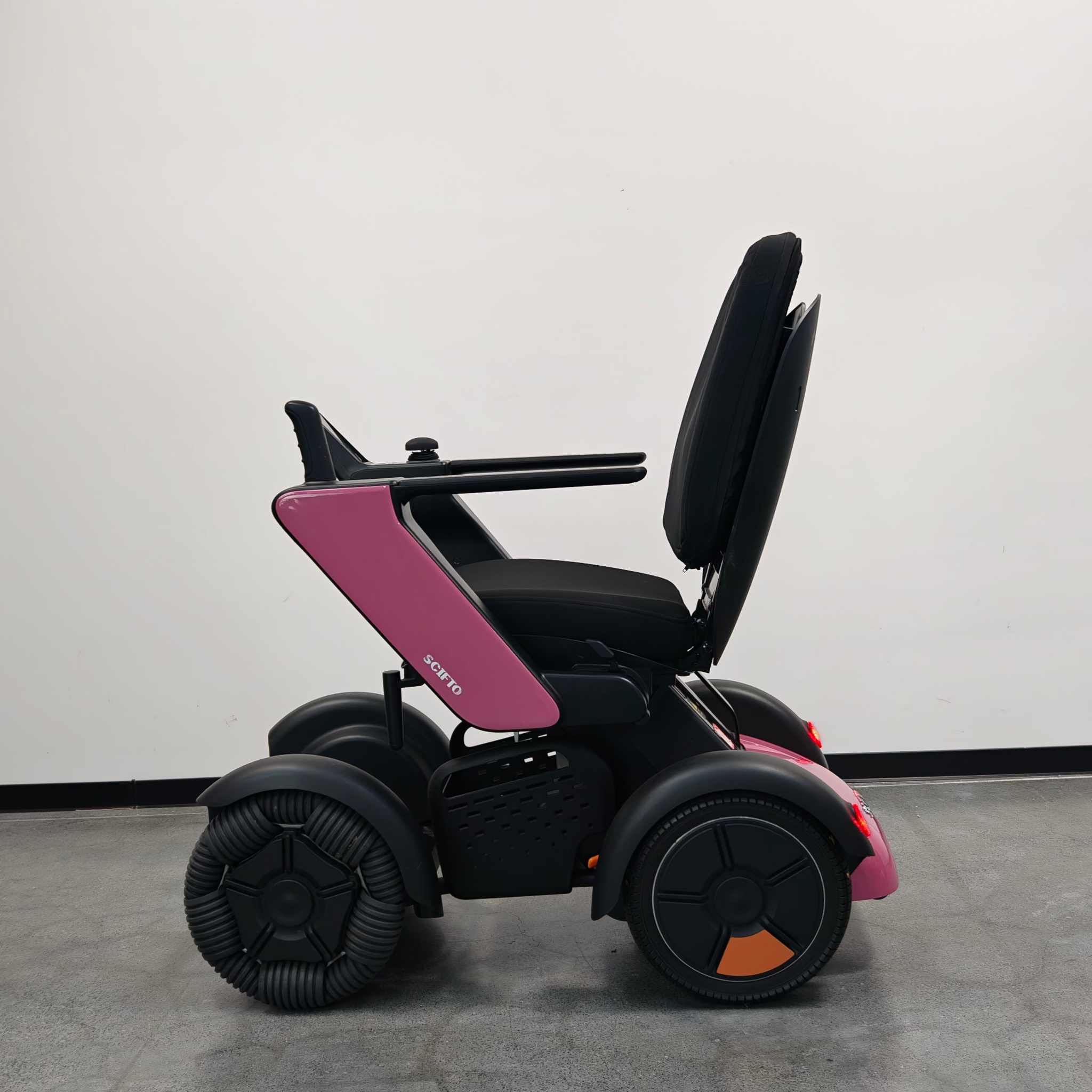 SCIFTO S300 SE Elektrorollstuhl 57 cm – 18 km Reichweite