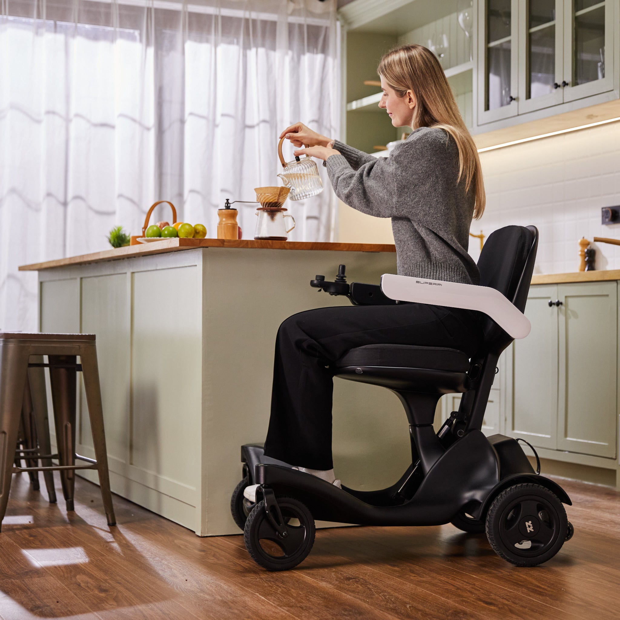 Ultraleichter Elektrorollstuhl für Wohnräume