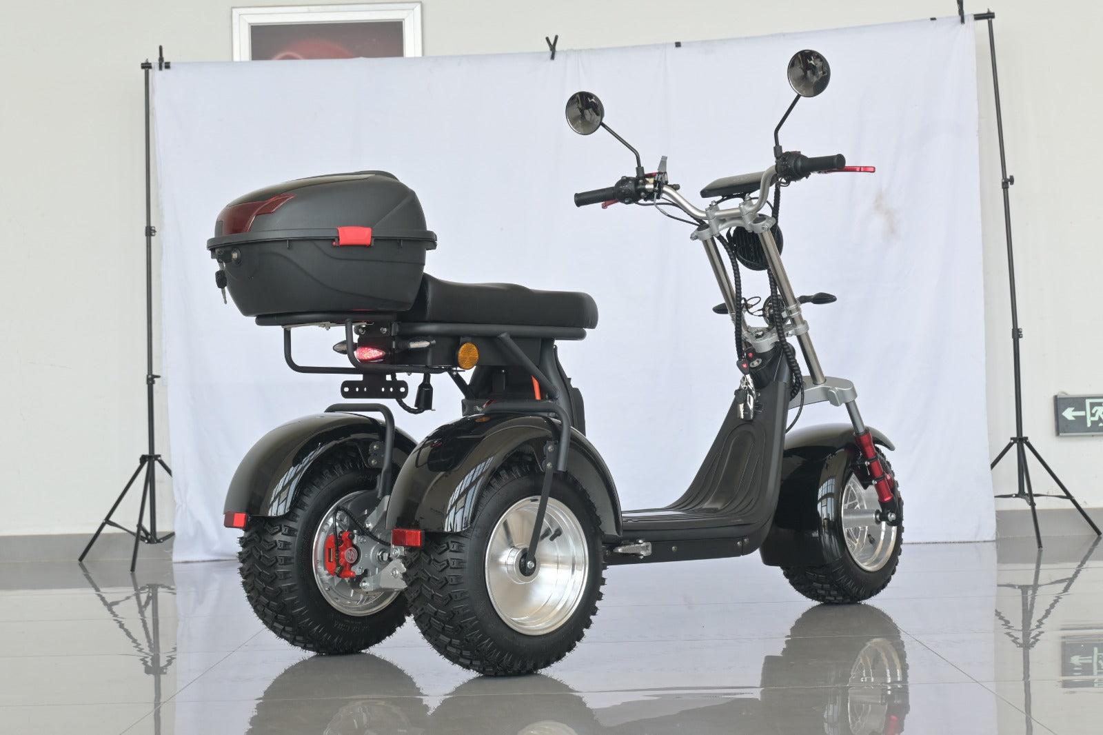 Citycoco Trike Scooter CP-7 – Kraftvolles Elektro-Dreirad mit Dual-Motor (mit Heckbox)