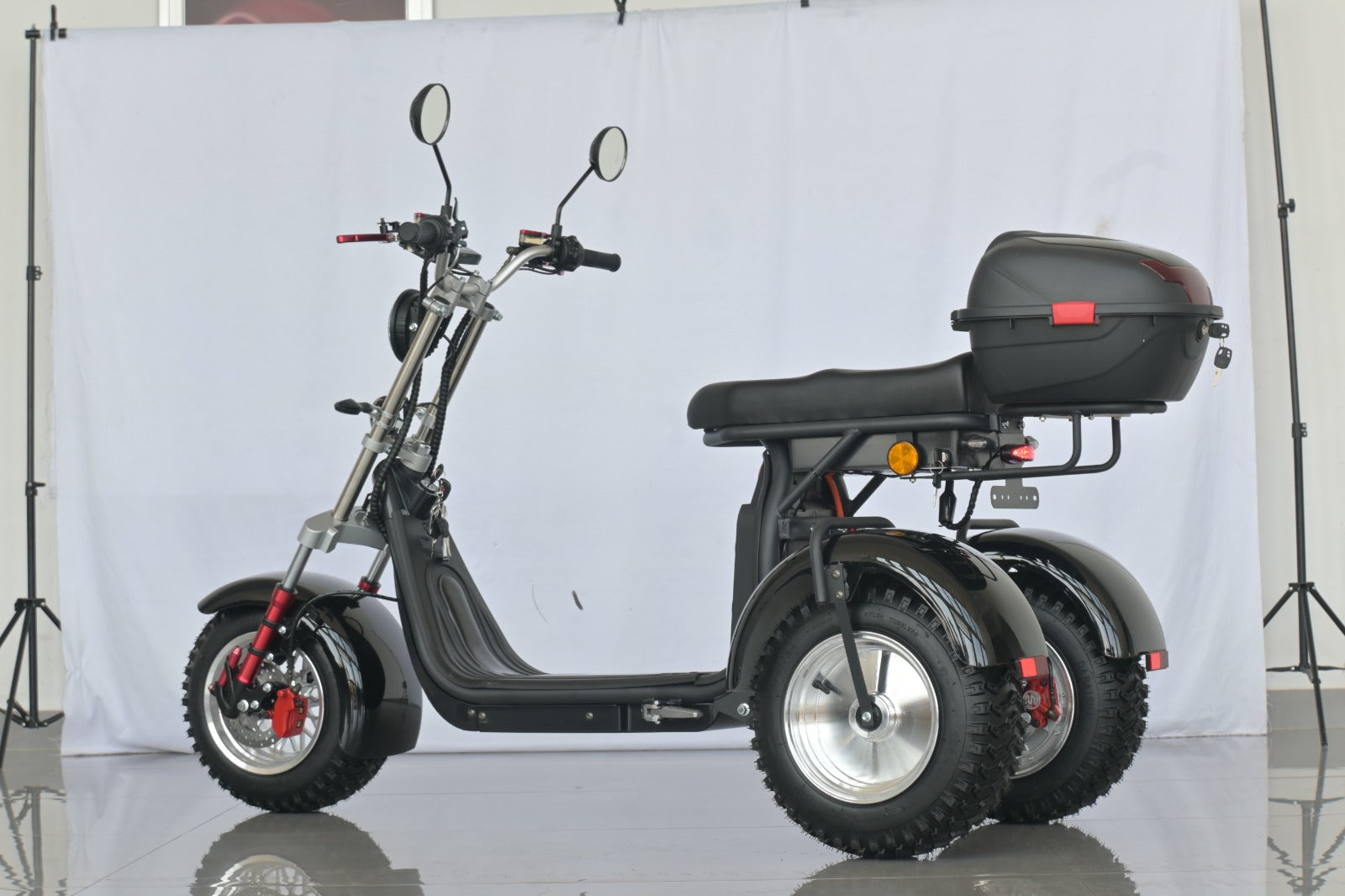 Citycoco Trike Scooter CP-7 – Kraftvolles Elektro-Dreirad mit Dual-Motor (mit Heckbox)